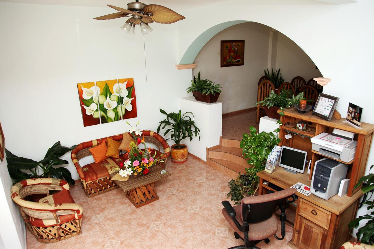 Hostal Casa Blanca Comala Екстер'єр фото
